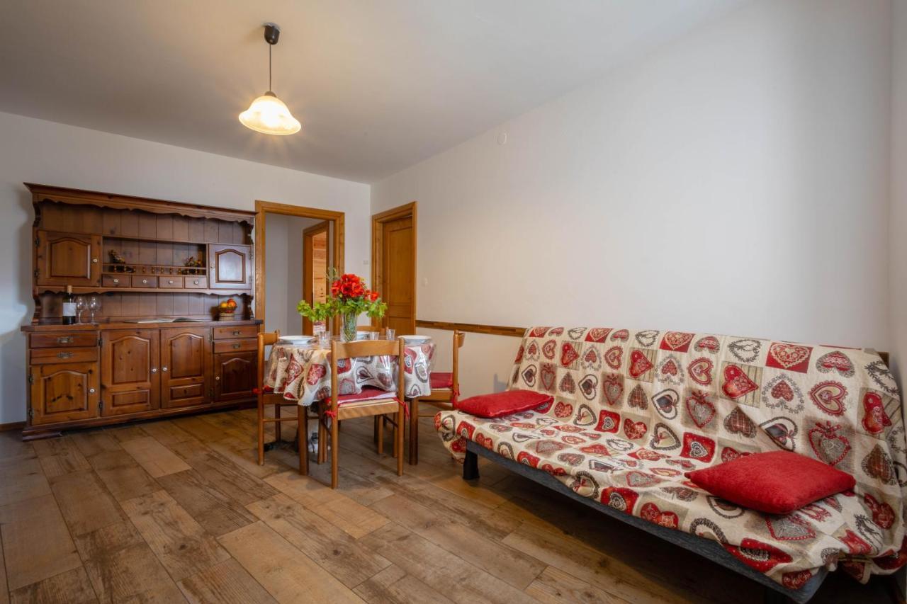 Le Vieux Noyer - Appartamenti Al Verde Villaggio Di Rumiod 셍피에르 외부 사진
