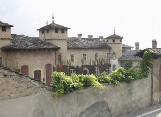 Le Vieux Noyer - Appartamenti Al Verde Villaggio Di Rumiod 셍피에르 외부 사진